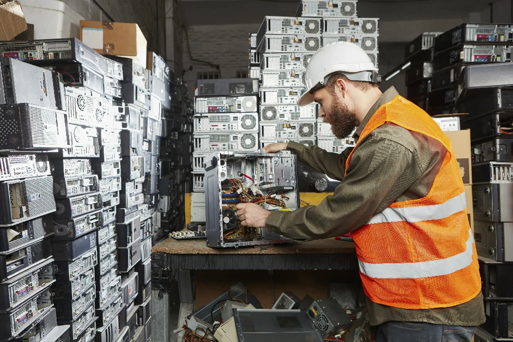 5 key reasons for the importance of electronic recycling in 2024