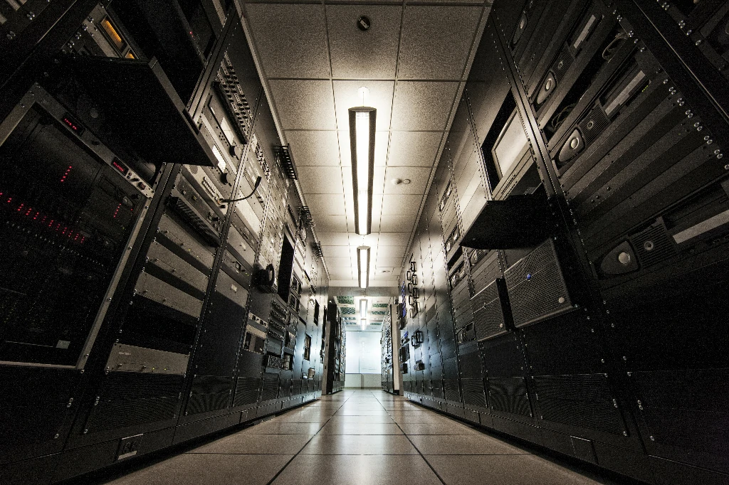 how to choose the right data center provider
